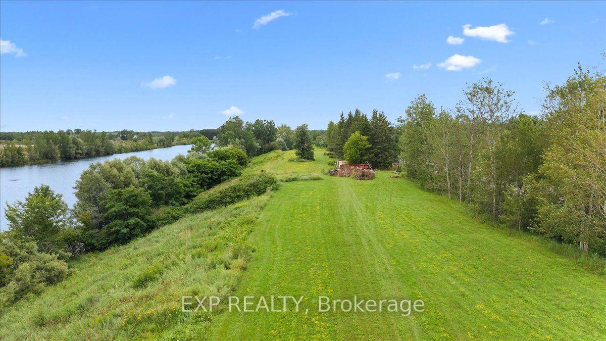 Photo 18 of 2164 Old Prescott Road, Ottawa, Greely — HOMEH