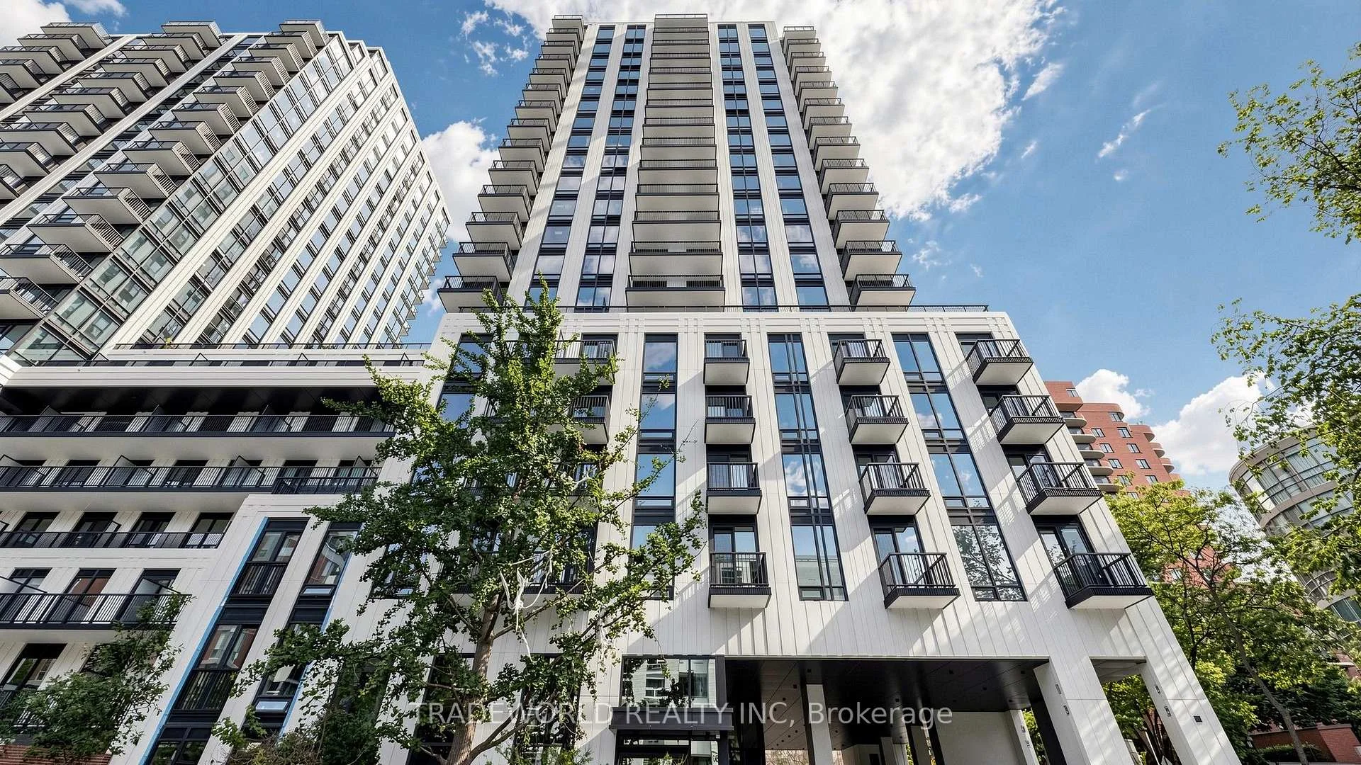 Photo 4 of Unit 707, 91 Montclair Avenue, Toronto, Forest Hill South — HOMEH