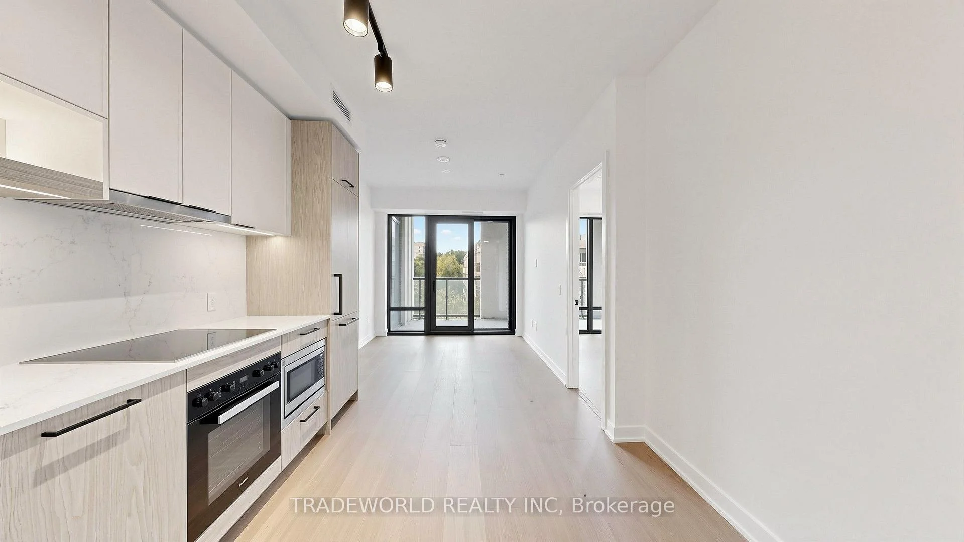 Photo 8 of Unit 707, 91 Montclair Avenue, Toronto, Forest Hill South — HOMEH