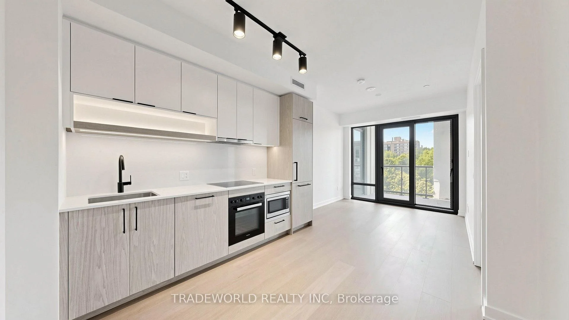 Photo 9 of Unit 707, 91 Montclair Avenue, Toronto, Forest Hill South — HOMEH