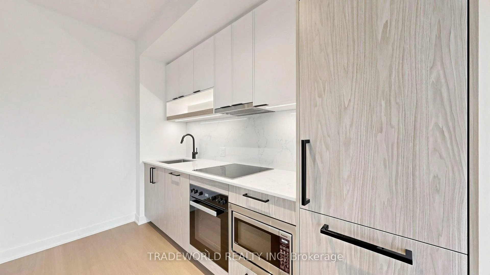 Photo 12 of Unit 707, 91 Montclair Avenue, Toronto, Forest Hill South — HOMEH