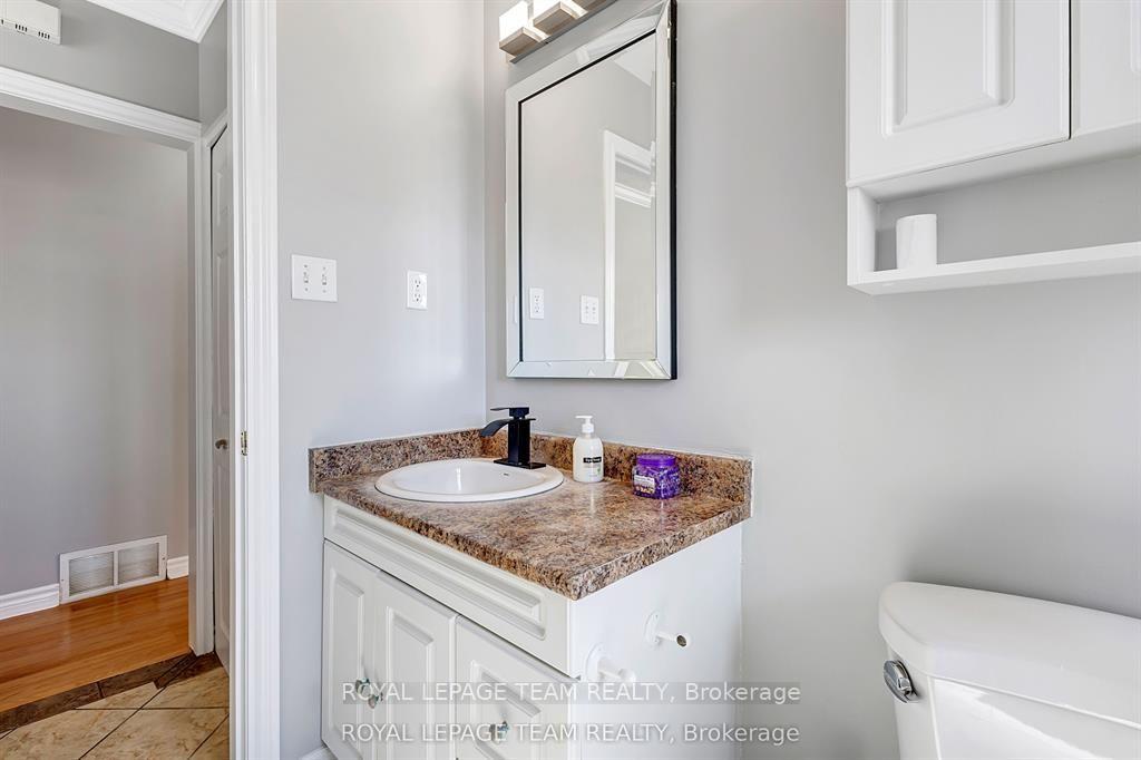 Photo 22 of Unit upper, 925 Moorvale Road, Ottawa, Overbrook/Castle Heights — HOMEH