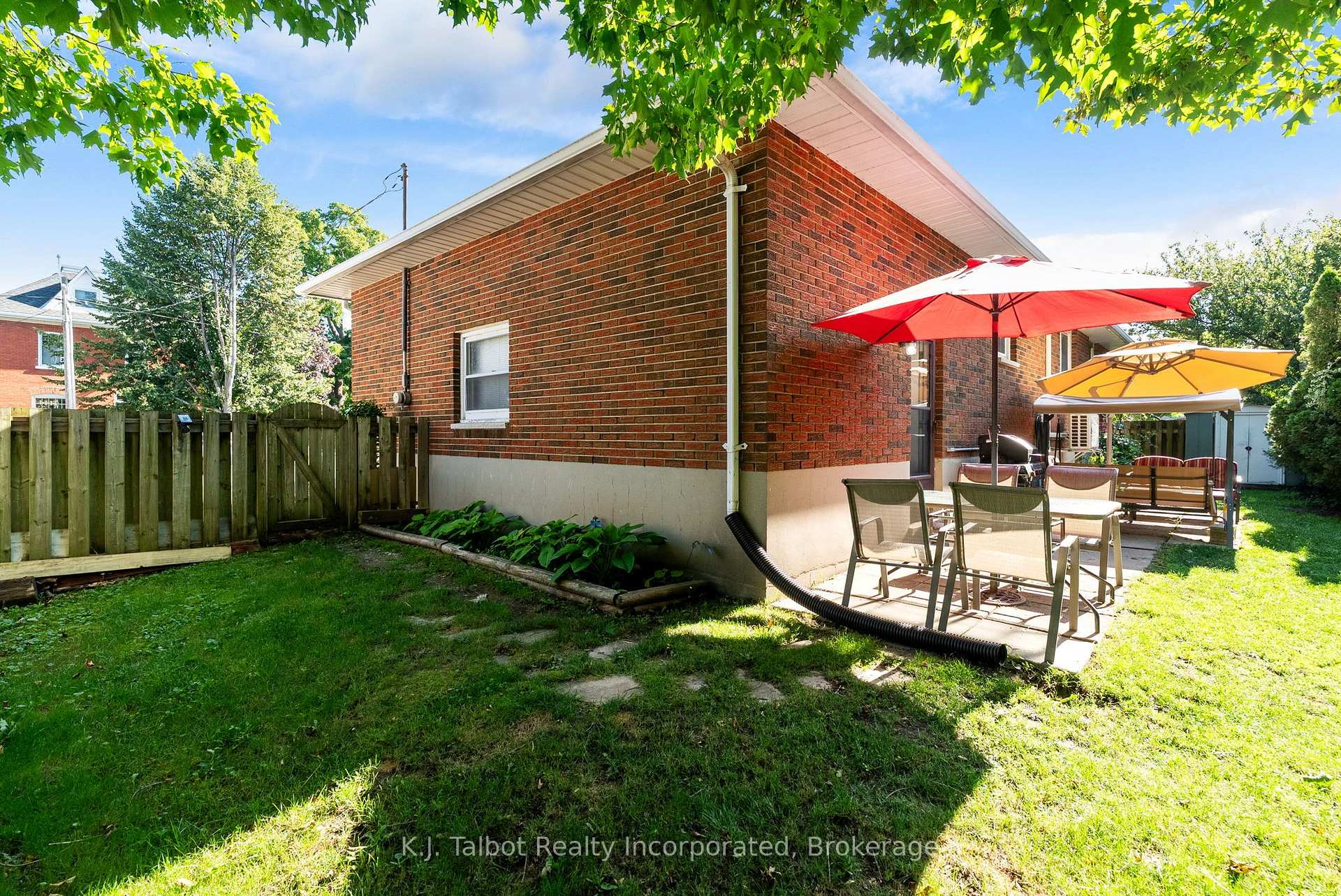Photo 28 of 85 Picton Street W, Goderich, Goderich (Town) — HOMEH
