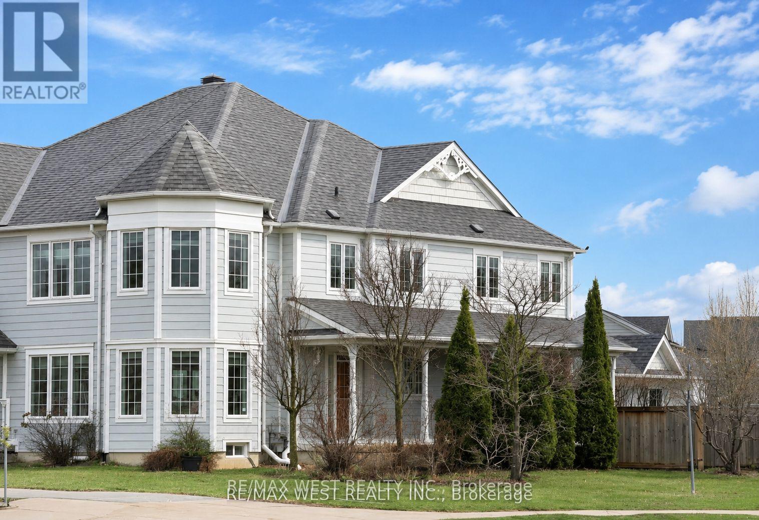 Photo 2 of 168 Gas Lamp Lane, Markham, Cornell — HOMEH