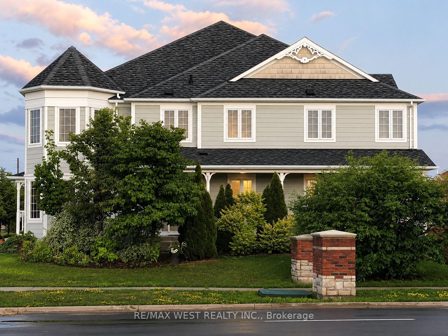 Photo 4 of 168 Gas Lamp Lane, Markham, Cornell — HOMEH