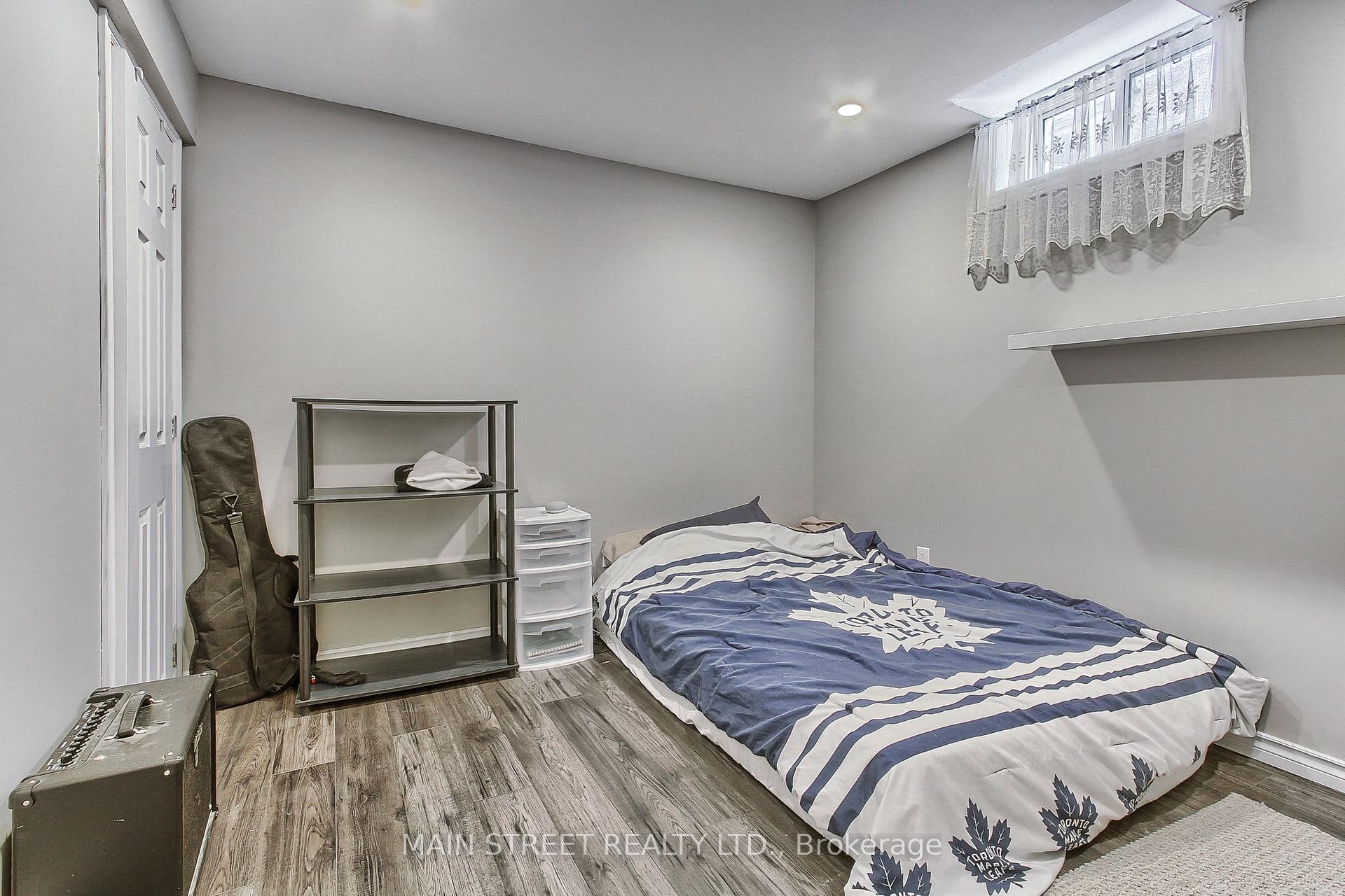 Photo 37 of 46 Silverstone Crescent, Georgina, Keswick South — HOMEH