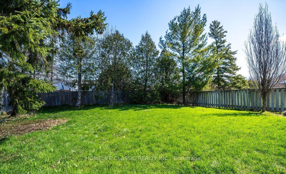 Photo 2 of 583 Elliott Crescent, Milton, Dorset Park — HOMEH