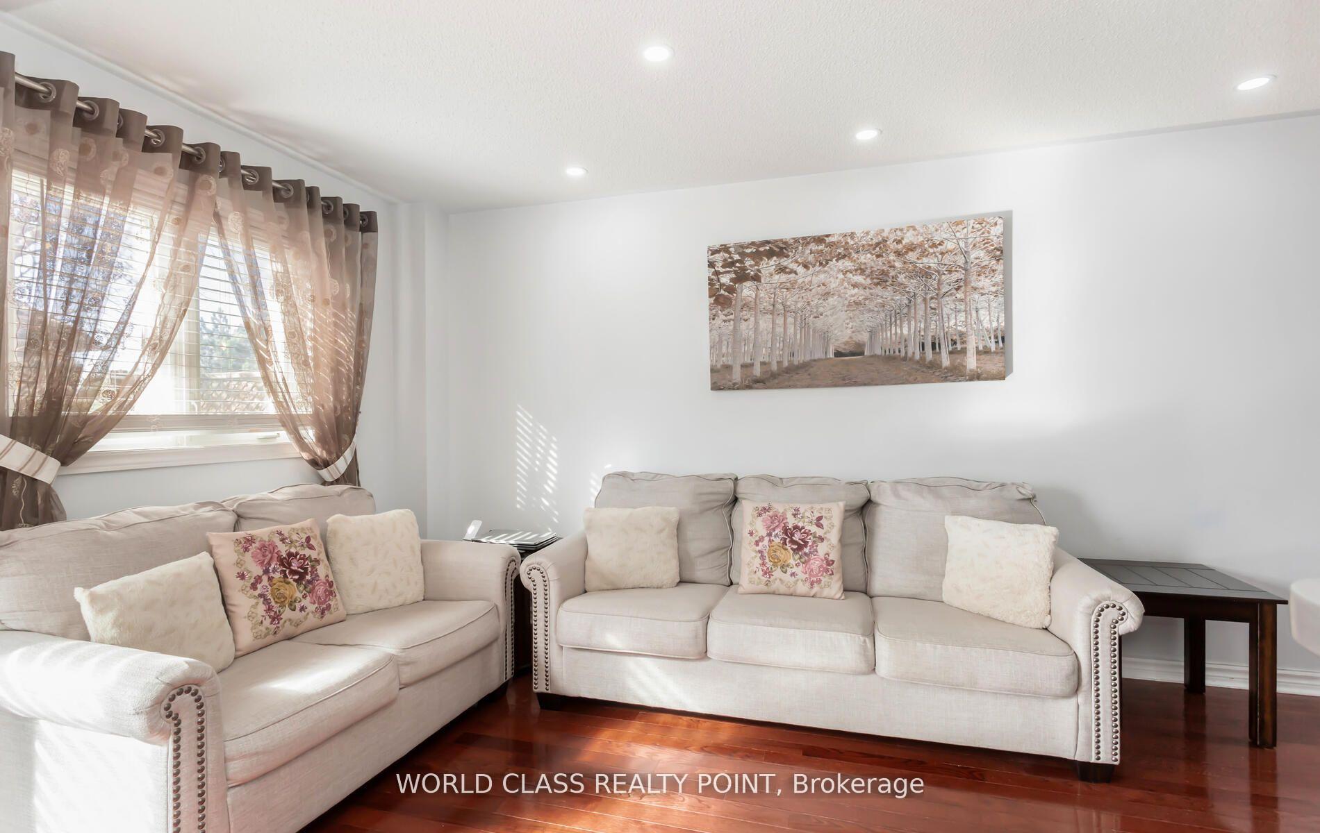 Photo 9 of 17 Manett Crescent E, Brampton, Brampton West — HOMEH