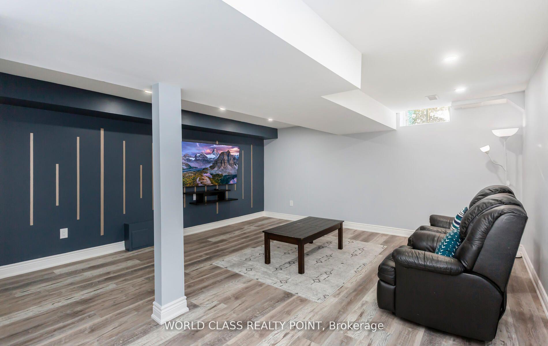 Photo 35 of 17 Manett Crescent E, Brampton, Brampton West — HOMEH