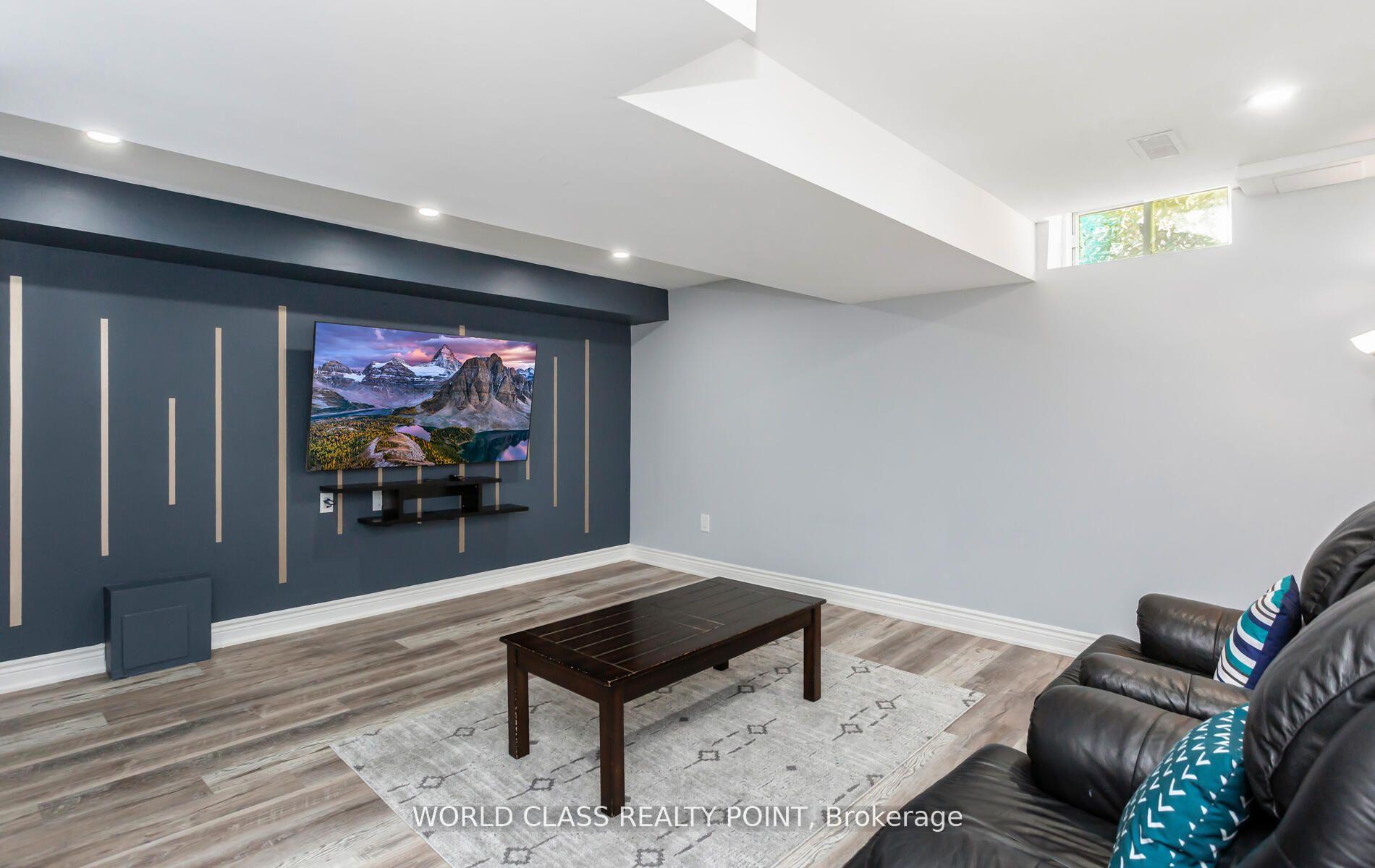 Photo 36 of 17 Manett Crescent E, Brampton, Brampton West — HOMEH