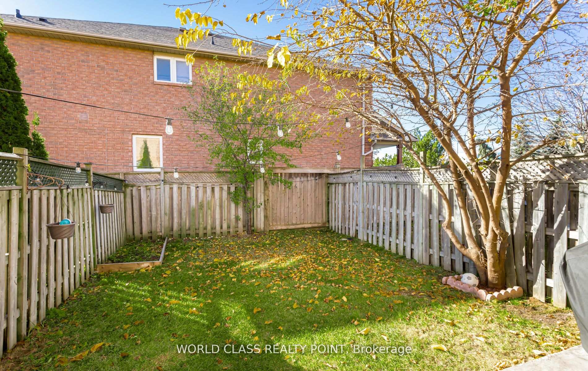 Photo 39 of 17 Manett Crescent E, Brampton, Brampton West — HOMEH