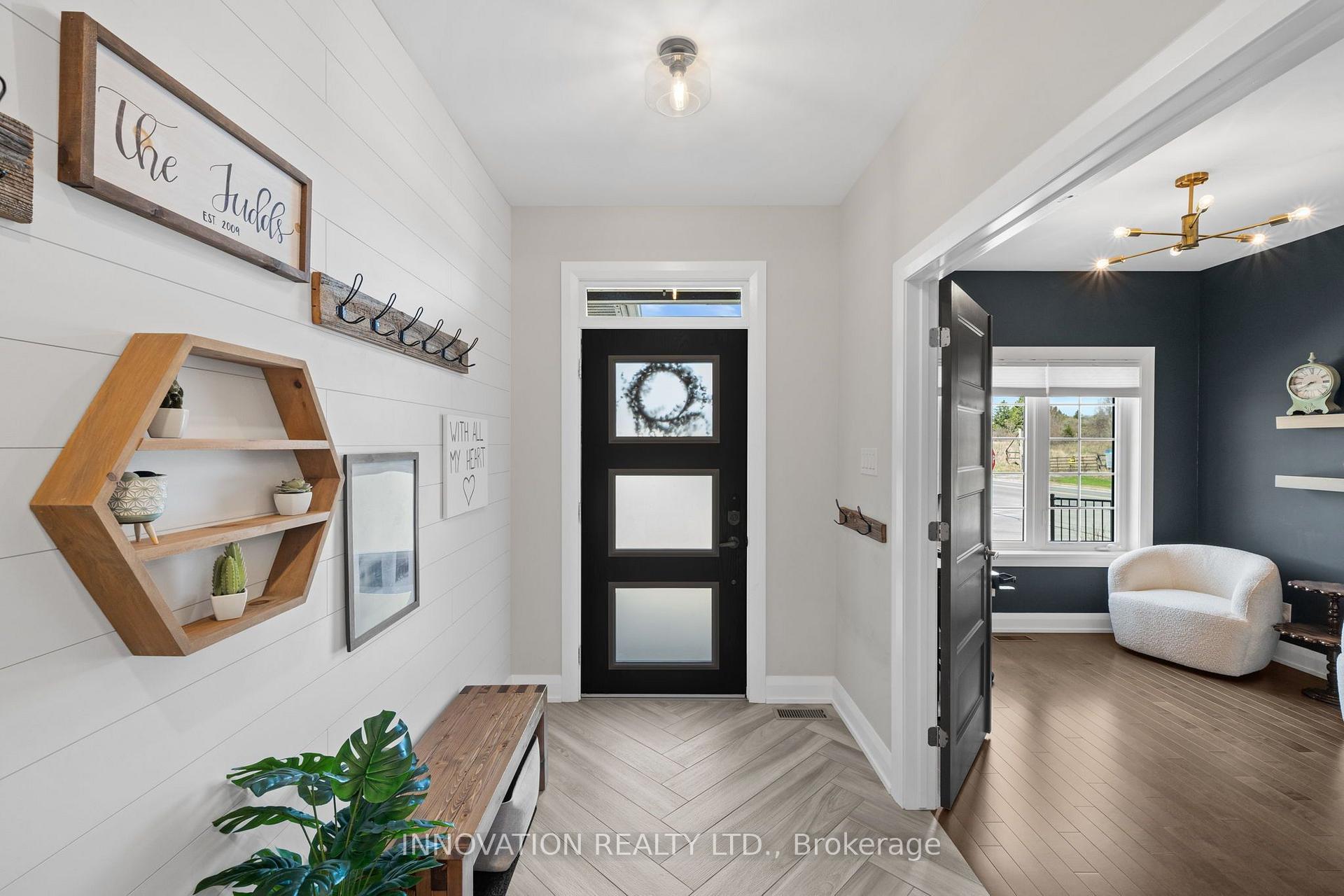 Photo 3 of 601 Meadowridge Circle, Ottawa, Carp — HOMEH