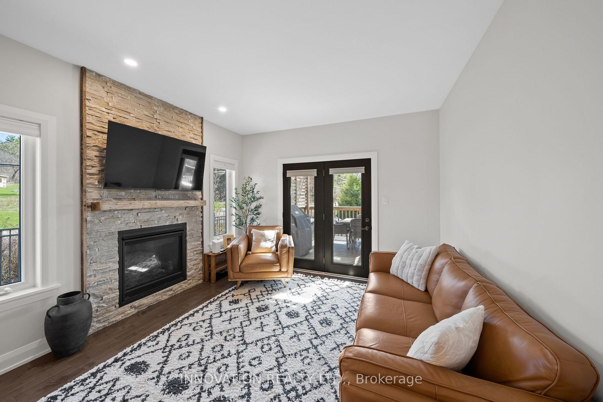 Photo 11 of 601 Meadowridge Circle, Ottawa, Carp — HOMEH