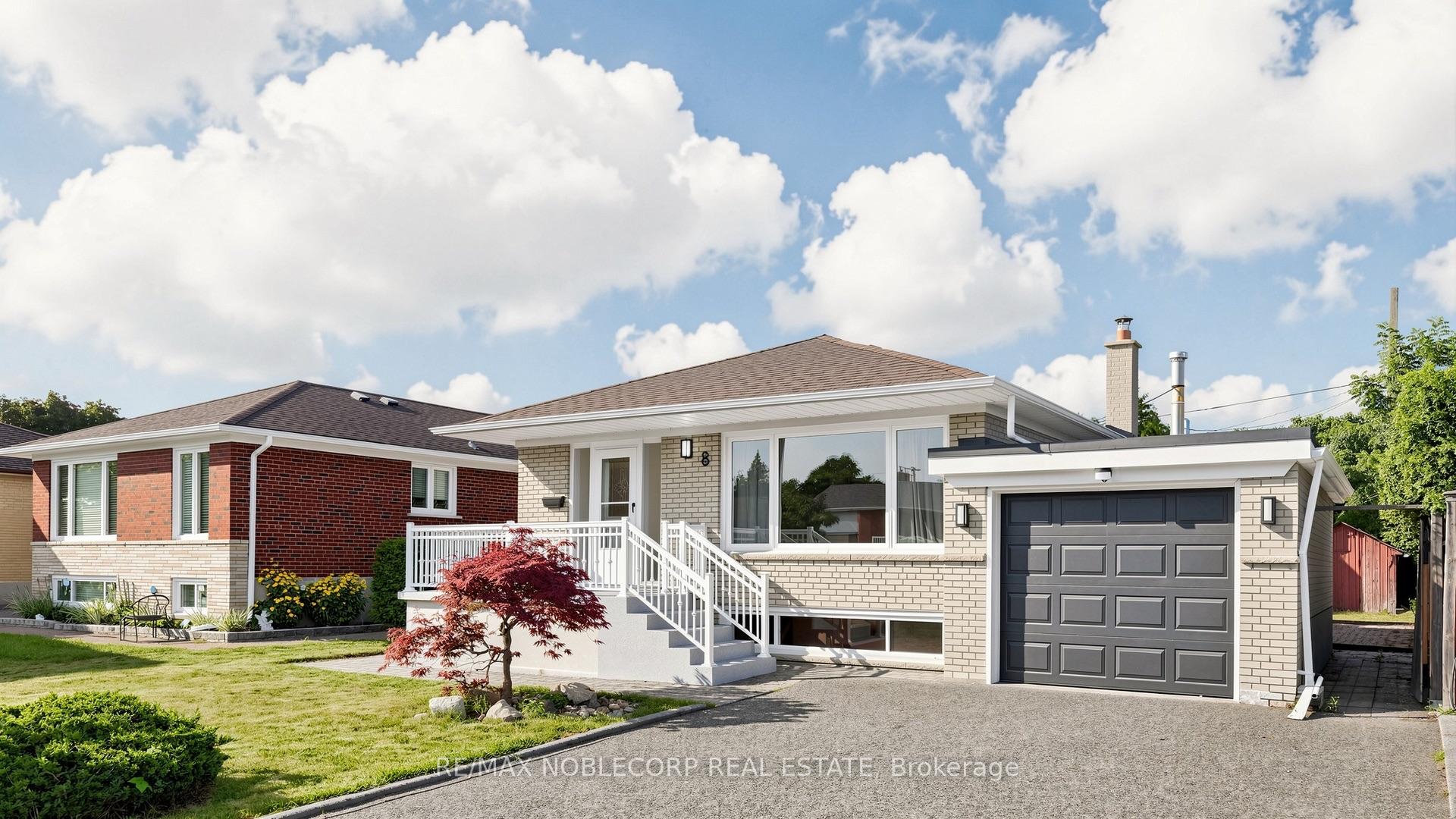 Photo 2 of 8 Summerfield Crescent, Etobicoke, Eringate-Centennial-West Deane — HOMEH