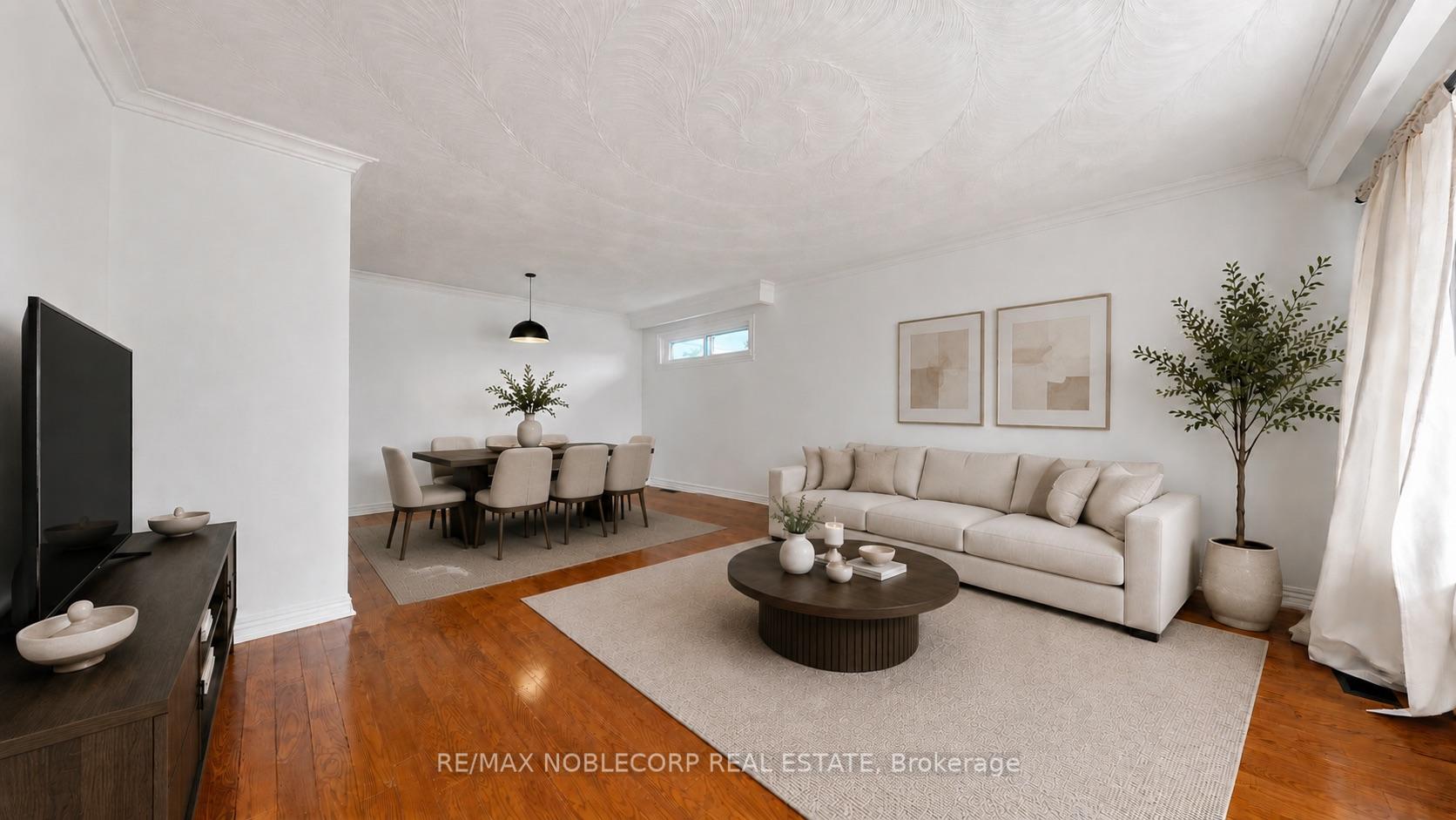 Photo 6 of 8 Summerfield Crescent, Etobicoke, Eringate-Centennial-West Deane — HOMEH