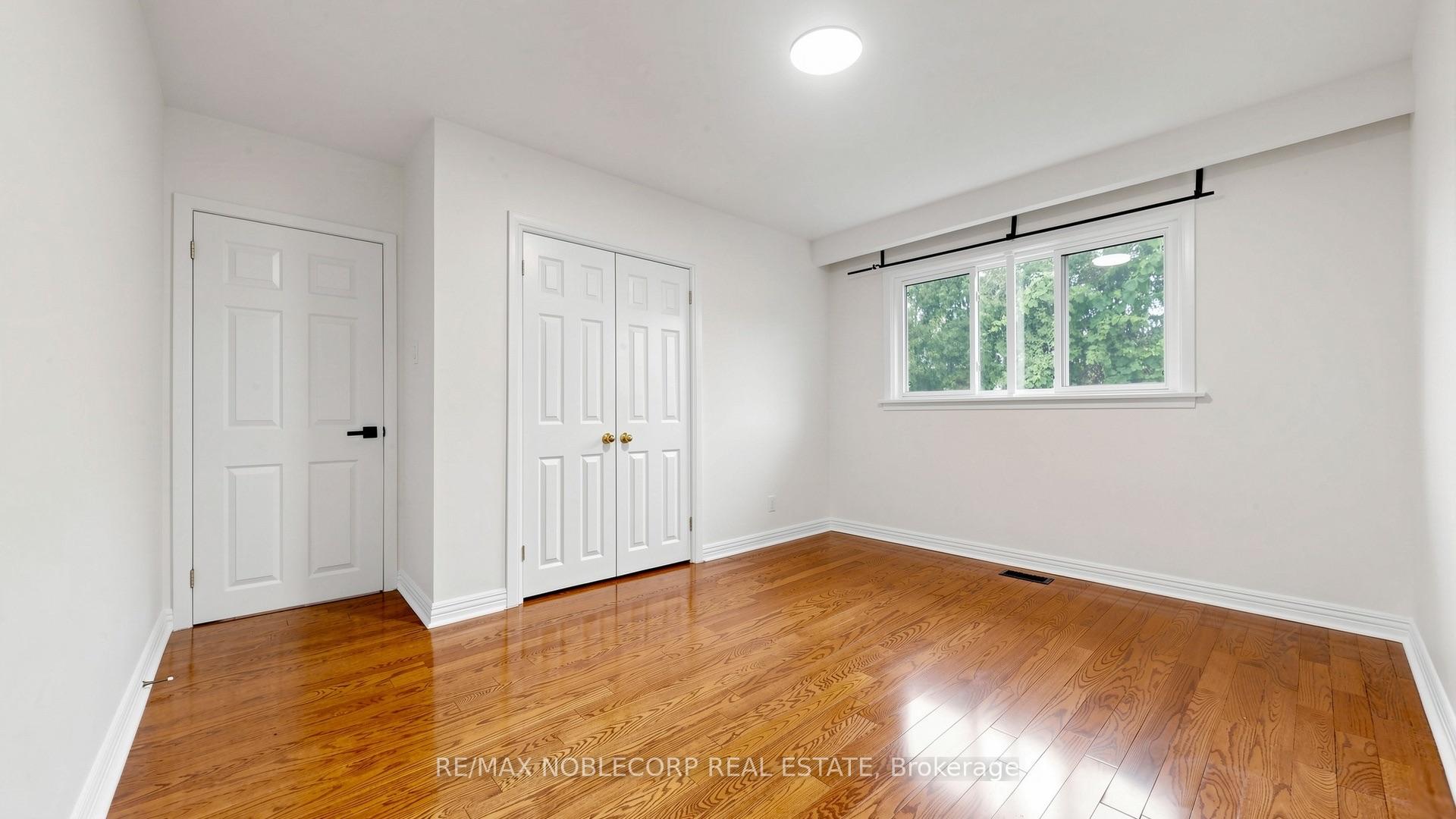 Photo 21 of 8 Summerfield Crescent, Etobicoke, Eringate-Centennial-West Deane — HOMEH