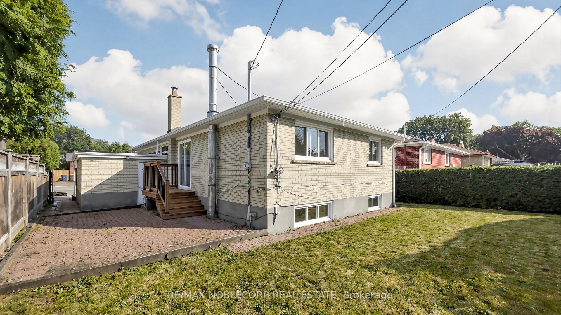 Photo 40 of 8 Summerfield Crescent, Etobicoke, Eringate-Centennial-West Deane — HOMEH