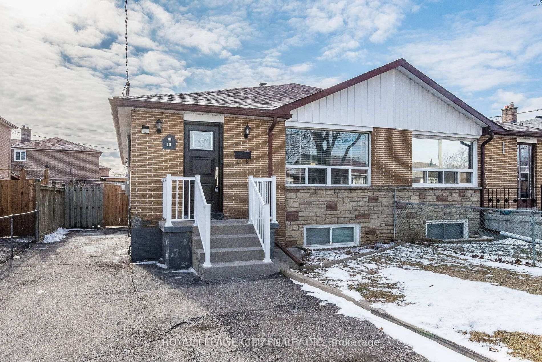 Front of 19 Garfield Crescent