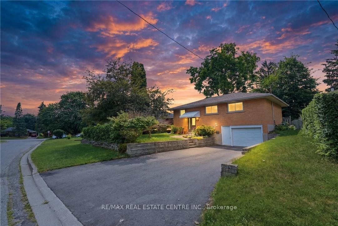 Photo 1 of 56 Renwick Avenue, Cambridge, Hespeler Village — HOMEH