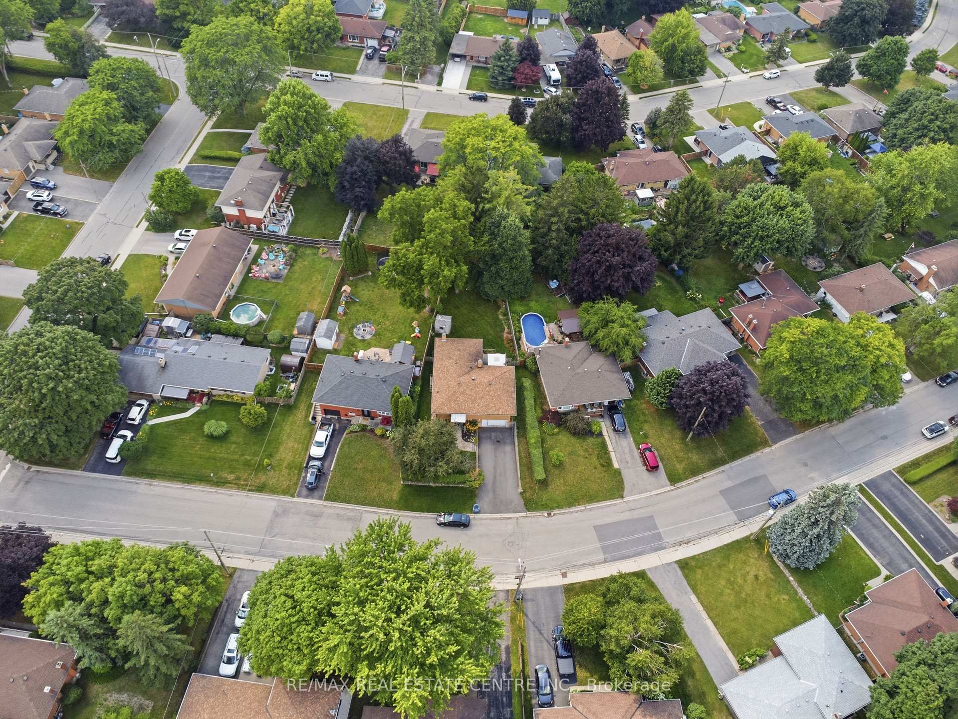 Photo 45 of 56 Renwick Avenue, Cambridge, Hespeler Village — HOMEH