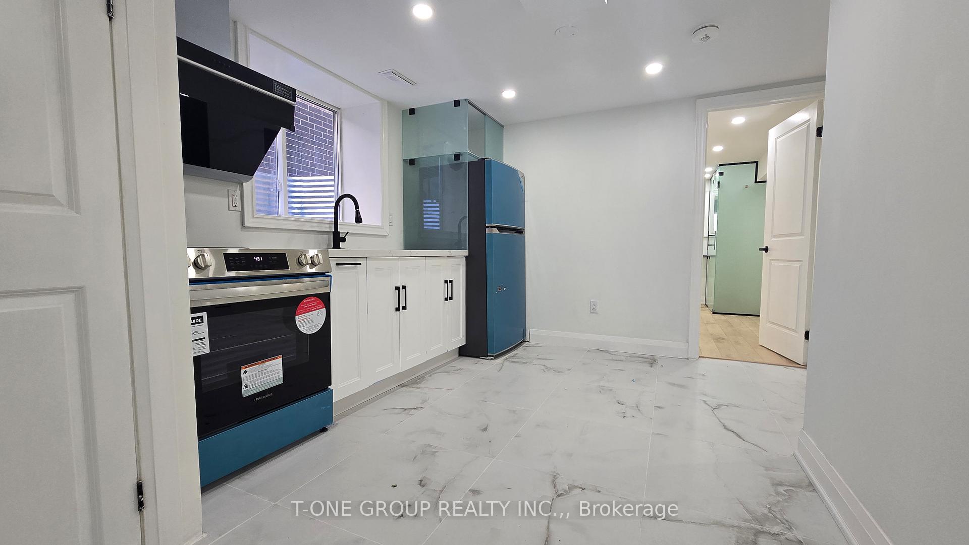 Photo 3 of Unit BSMT B, 13 Eberly Woods Drive, Markham, Victoria Manor-Jennings Gate — HOMEH