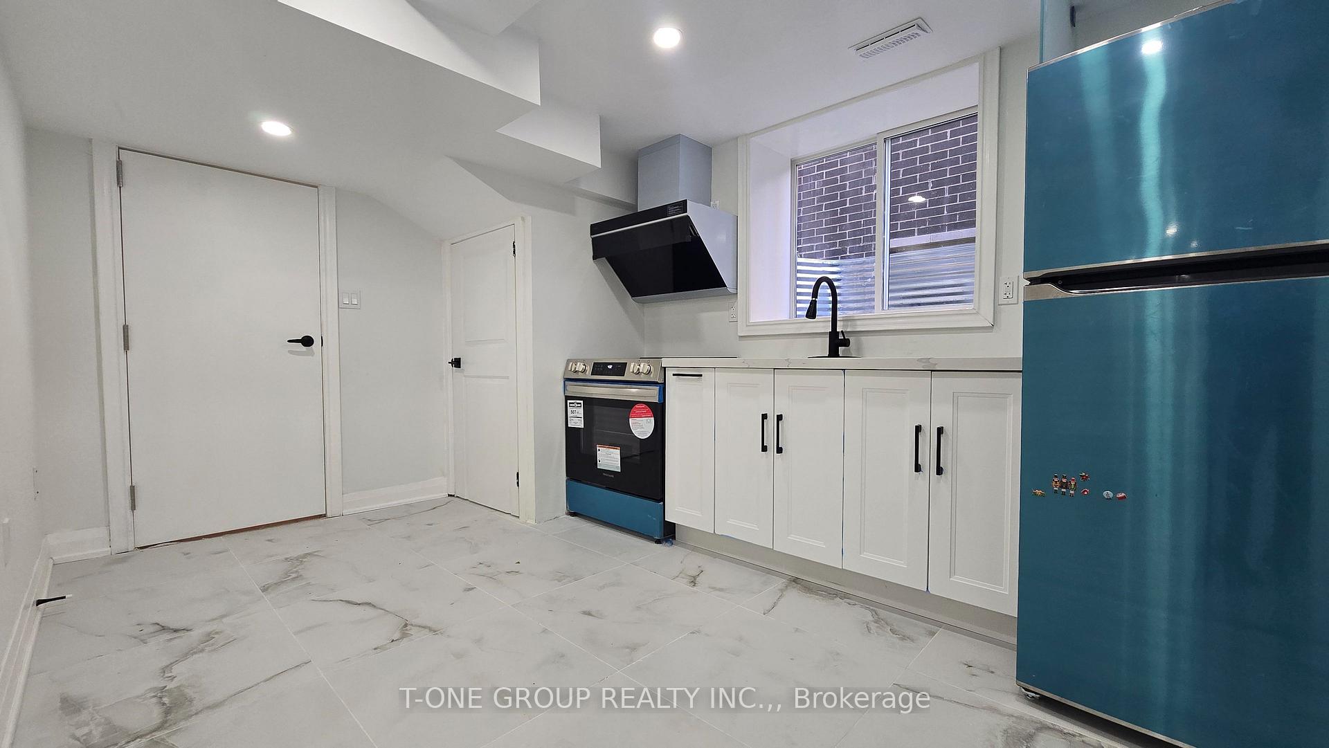 Photo 4 of Unit BSMT B, 13 Eberly Woods Drive, Markham, Victoria Manor-Jennings Gate — HOMEH