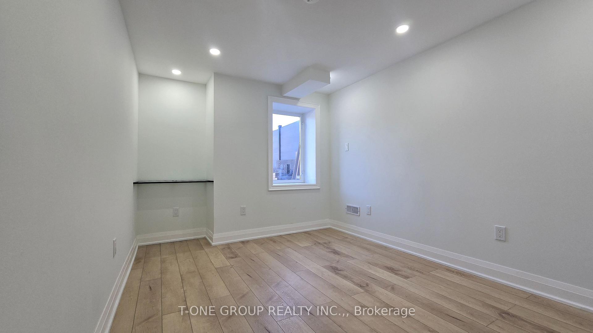 Photo 7 of Unit BSMT B, 13 Eberly Woods Drive, Markham, Victoria Manor-Jennings Gate — HOMEH