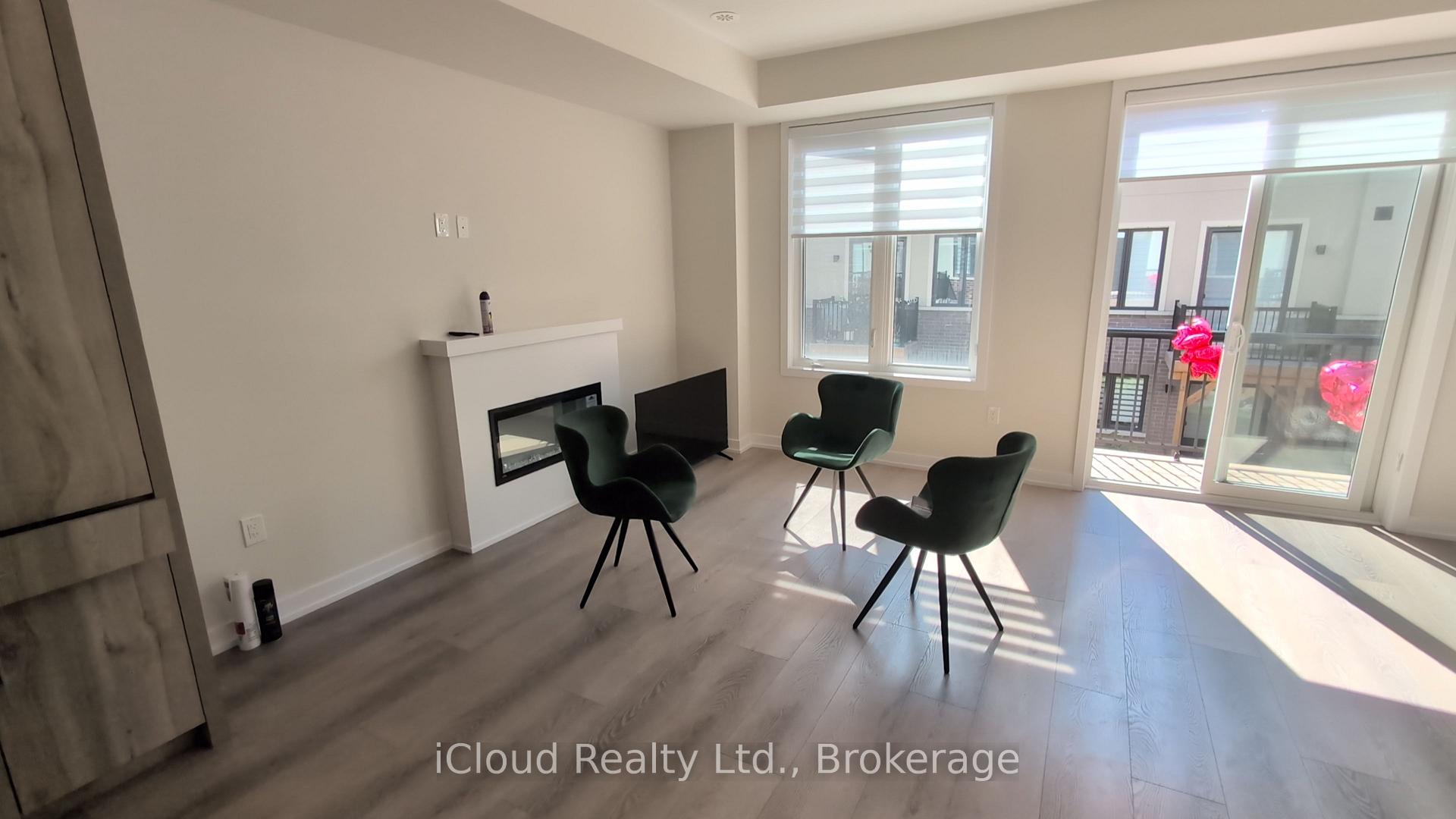 Photo 3 of 1346 Kobzar Drive, Oakville, Northwest — HOMEH