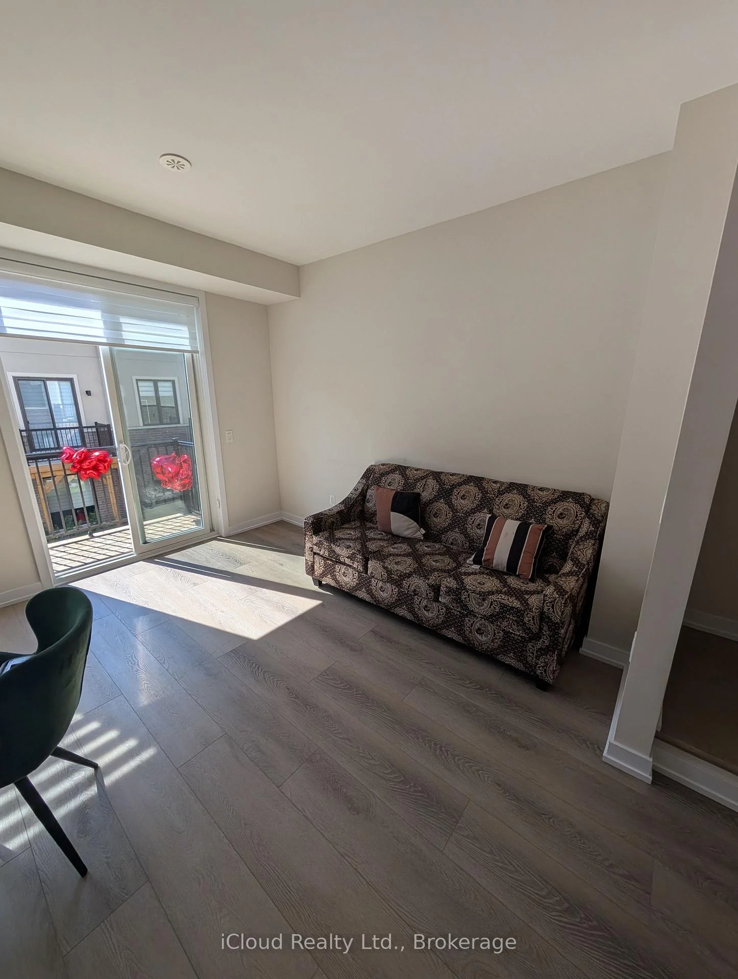 Photo 26 of 1346 Kobzar Drive, Oakville, Northwest — HOMEH