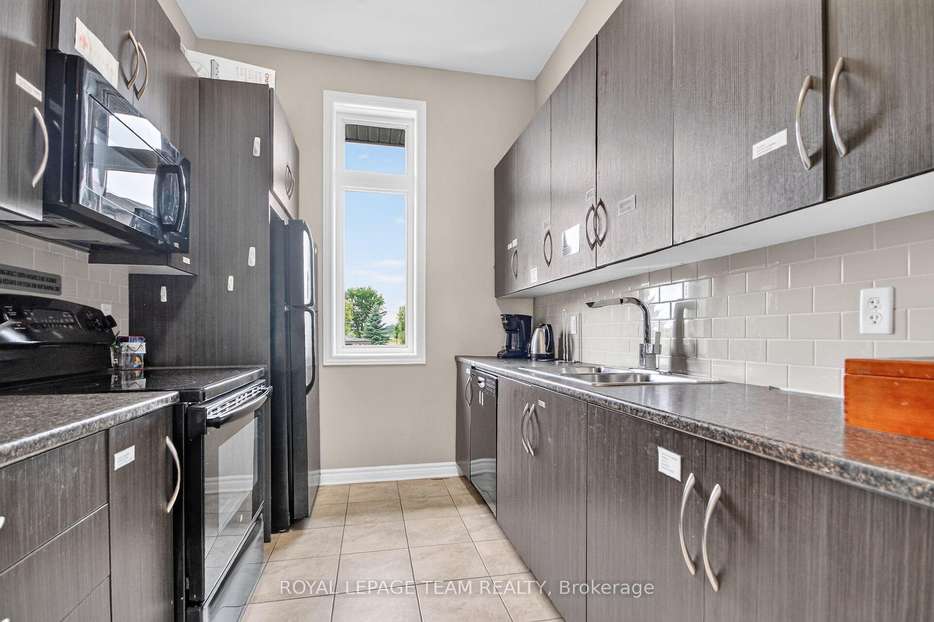 Photo 11 of Unit 304, 170 Guelph Private, Ottawa, Kanata - Kanata Lakes/Heritage Hills — HOMEH