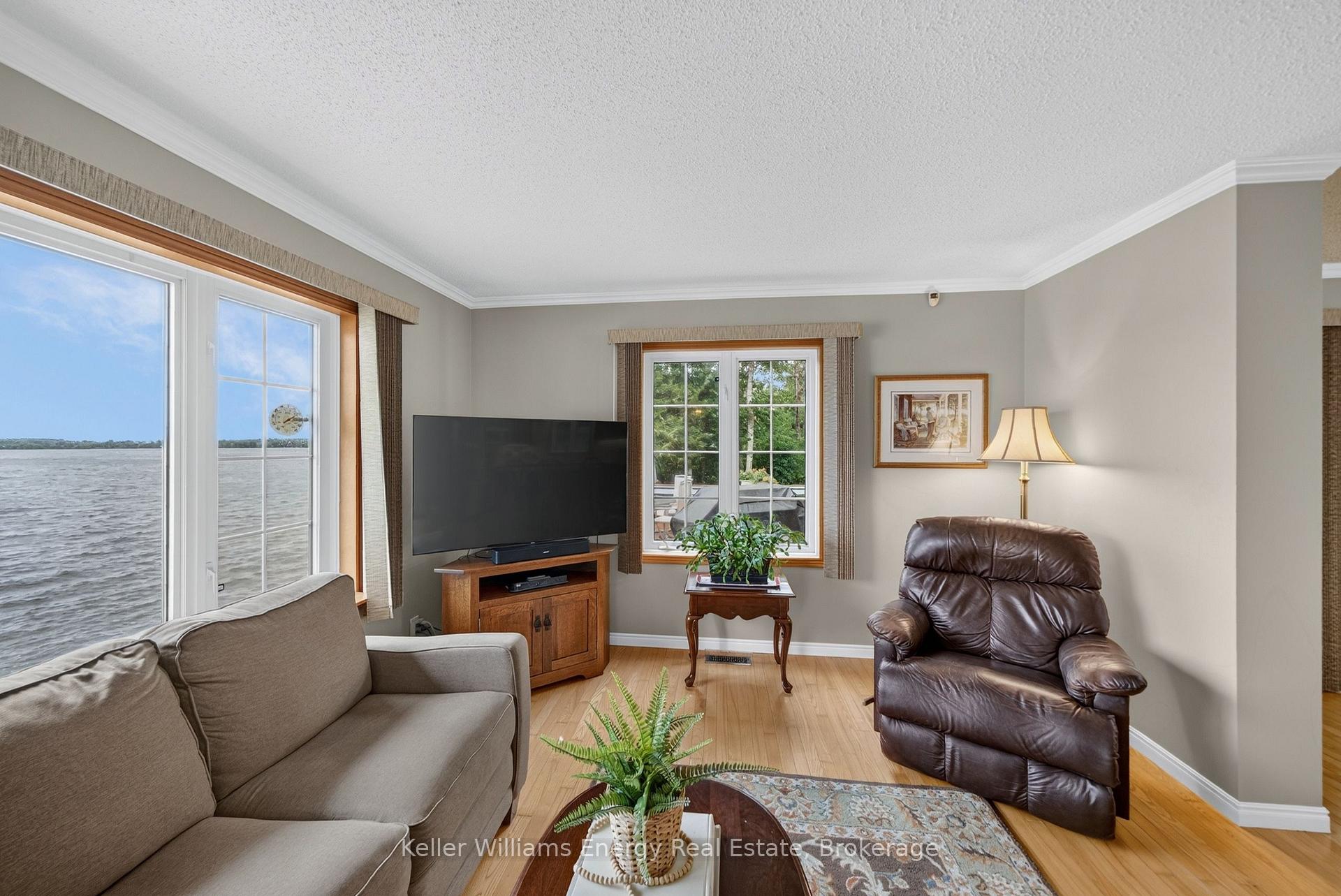 Photo 6 of 52 Rowlands Lane, Prince Edward County, Sophiasburg Ward — HOMEH