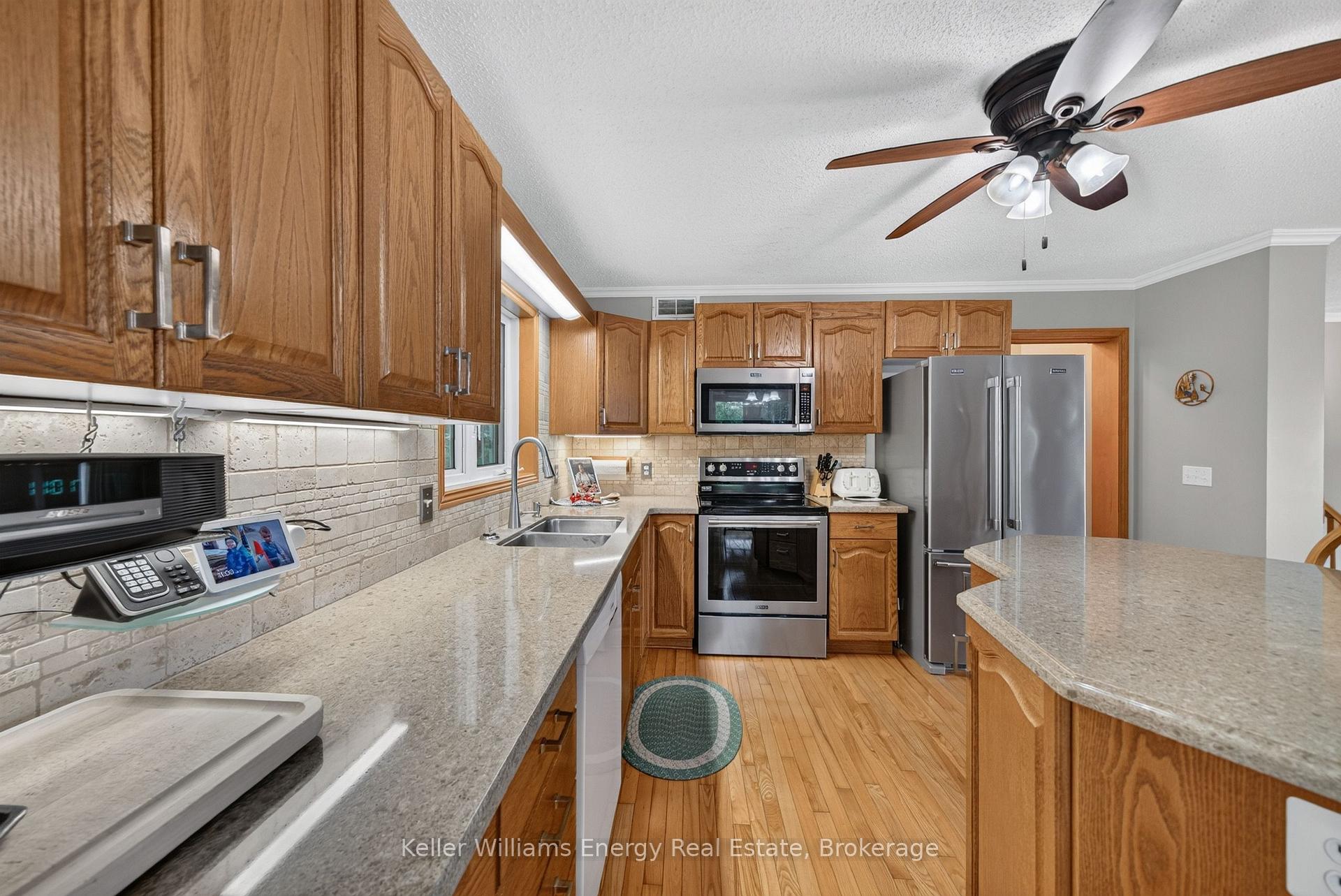 Photo 11 of 52 Rowlands Lane, Prince Edward County, Sophiasburg Ward — HOMEH