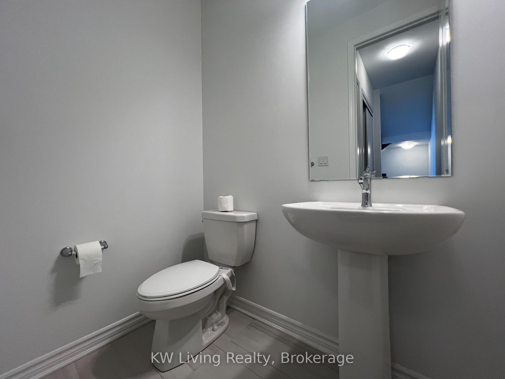 Photo 4 of 22 Elantra Drive, Brampton, Northwest Brampton — HOMEH