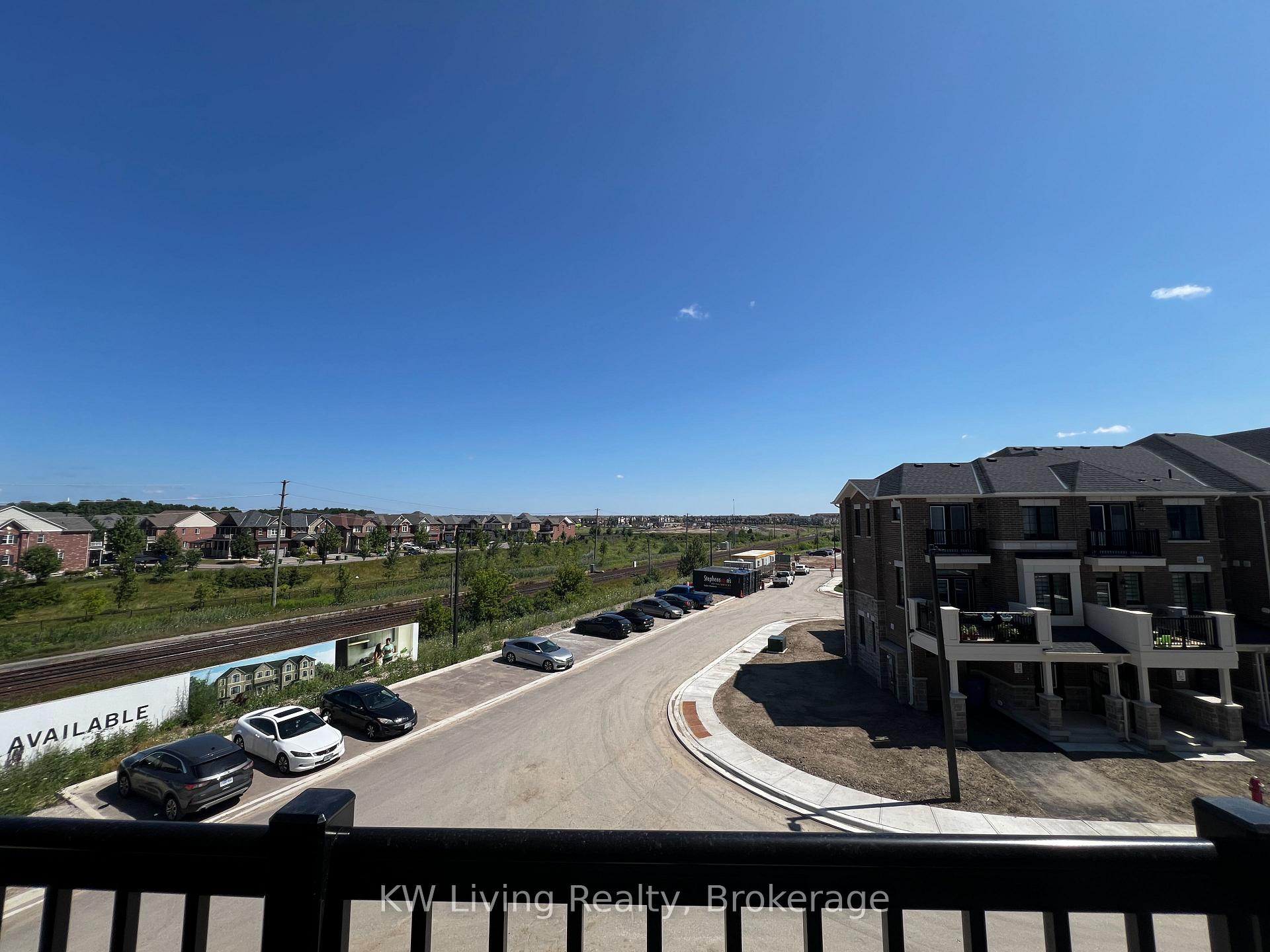 Photo 18 of 22 Elantra Drive, Brampton, Northwest Brampton — HOMEH