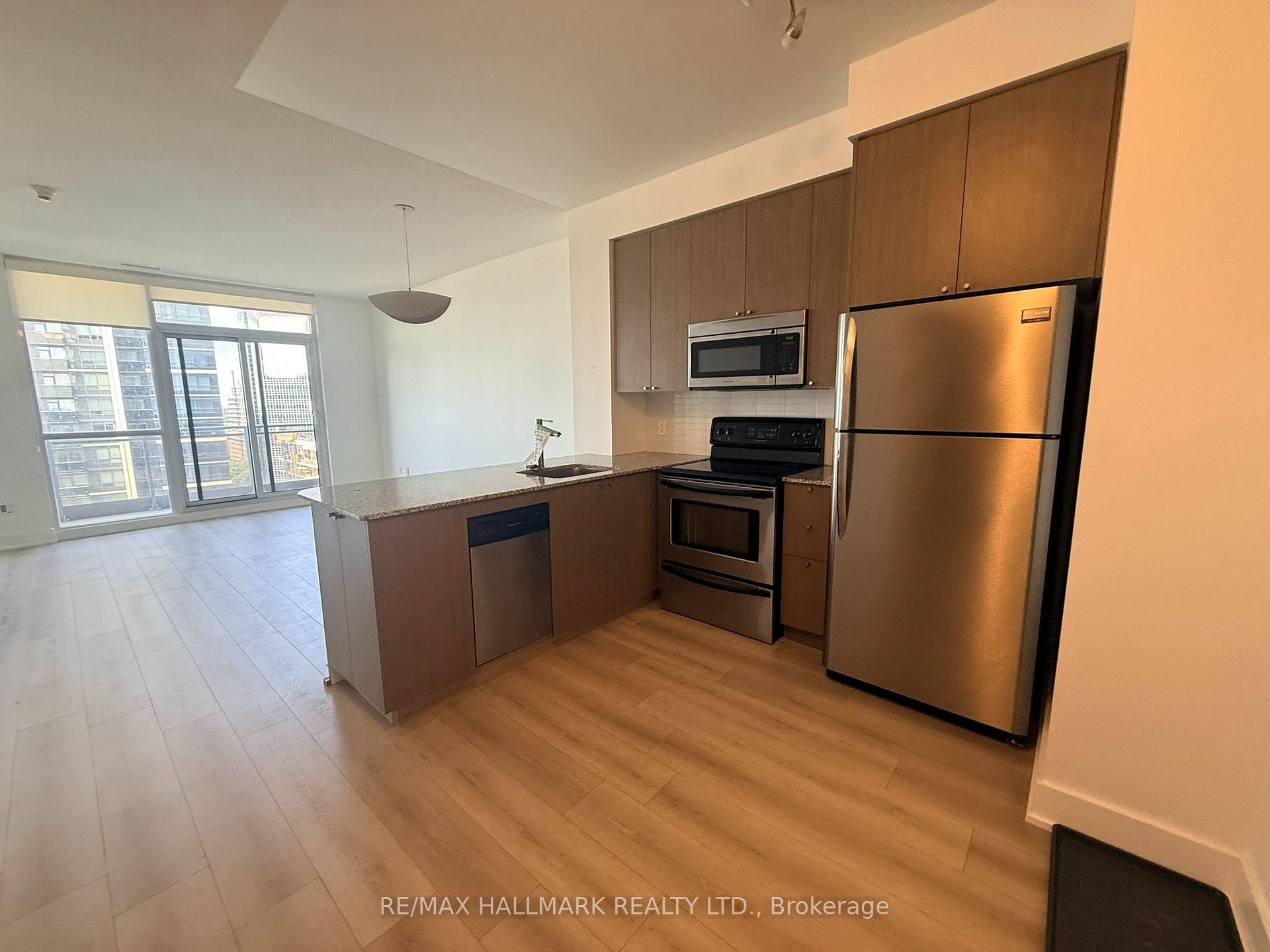 Photo 4 of Unit 2011, 23 Sheppard Avenue E, North York, Willowdale East — HOMEH