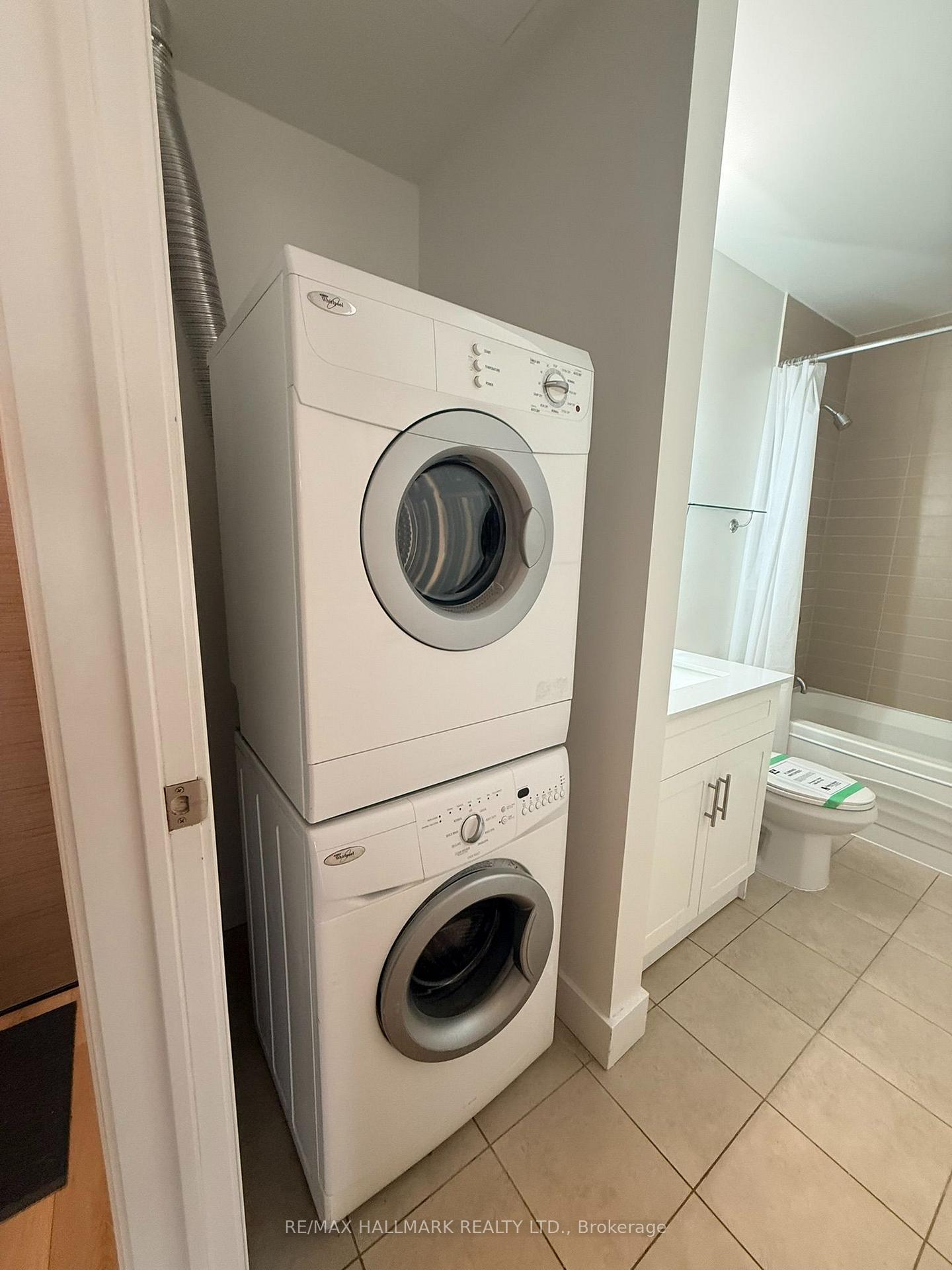 Photo 7 of Unit 2011, 23 Sheppard Avenue E, North York, Willowdale East — HOMEH