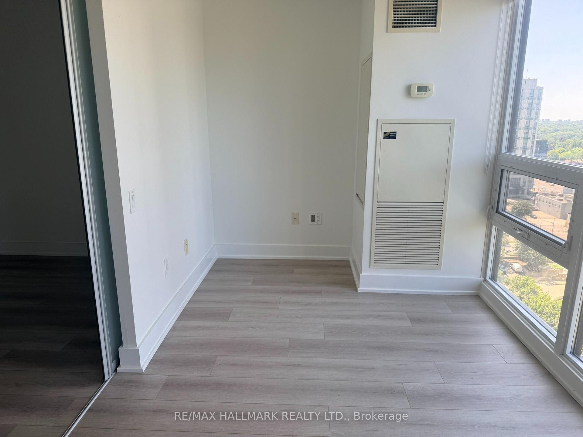Photo 13 of Unit 2011, 23 Sheppard Avenue E, North York, Willowdale East — HOMEH