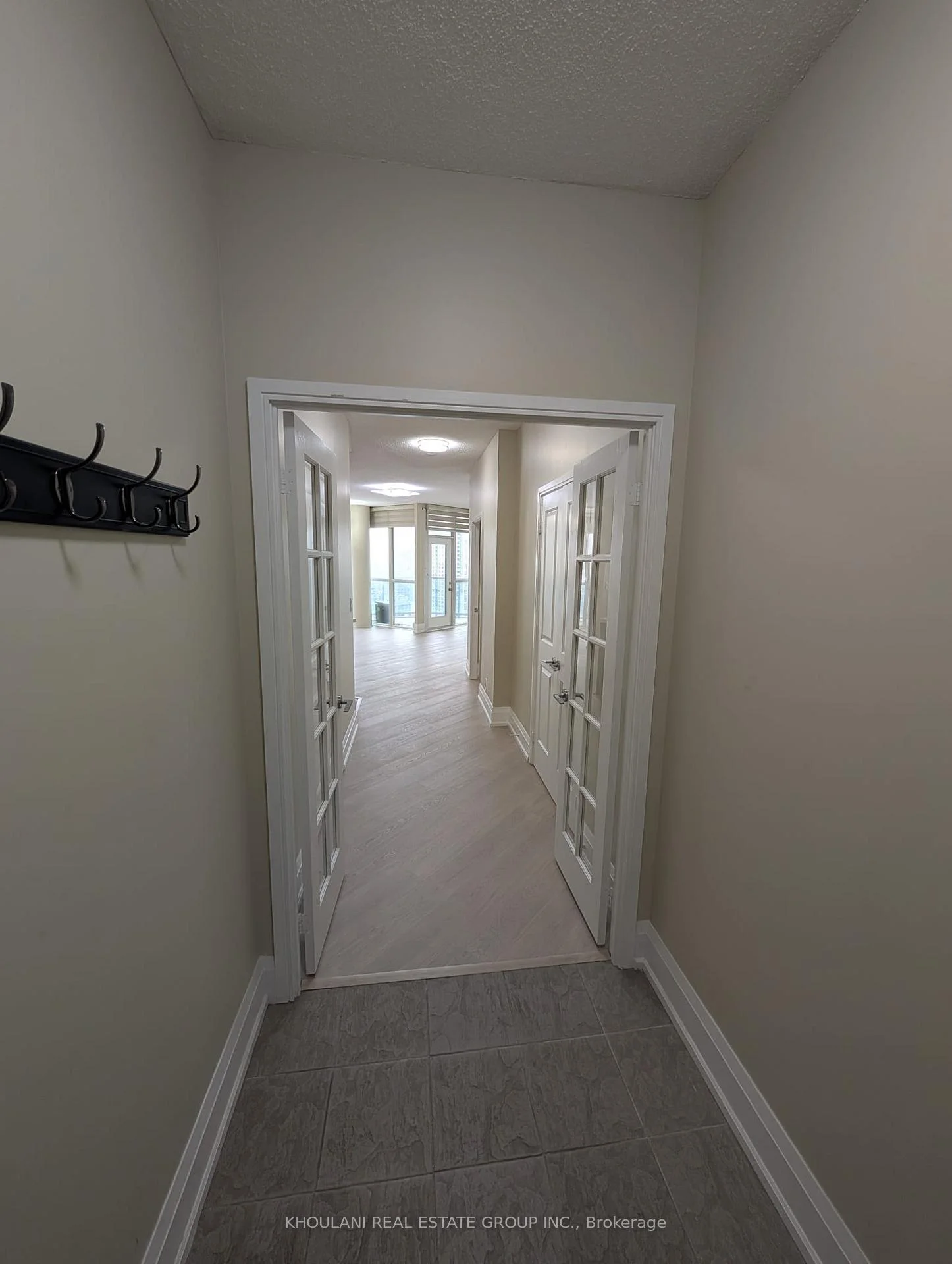 Photo 3 of Unit 2106, 70 Absolute Avenue, Mississauga, City Centre — HOMEH