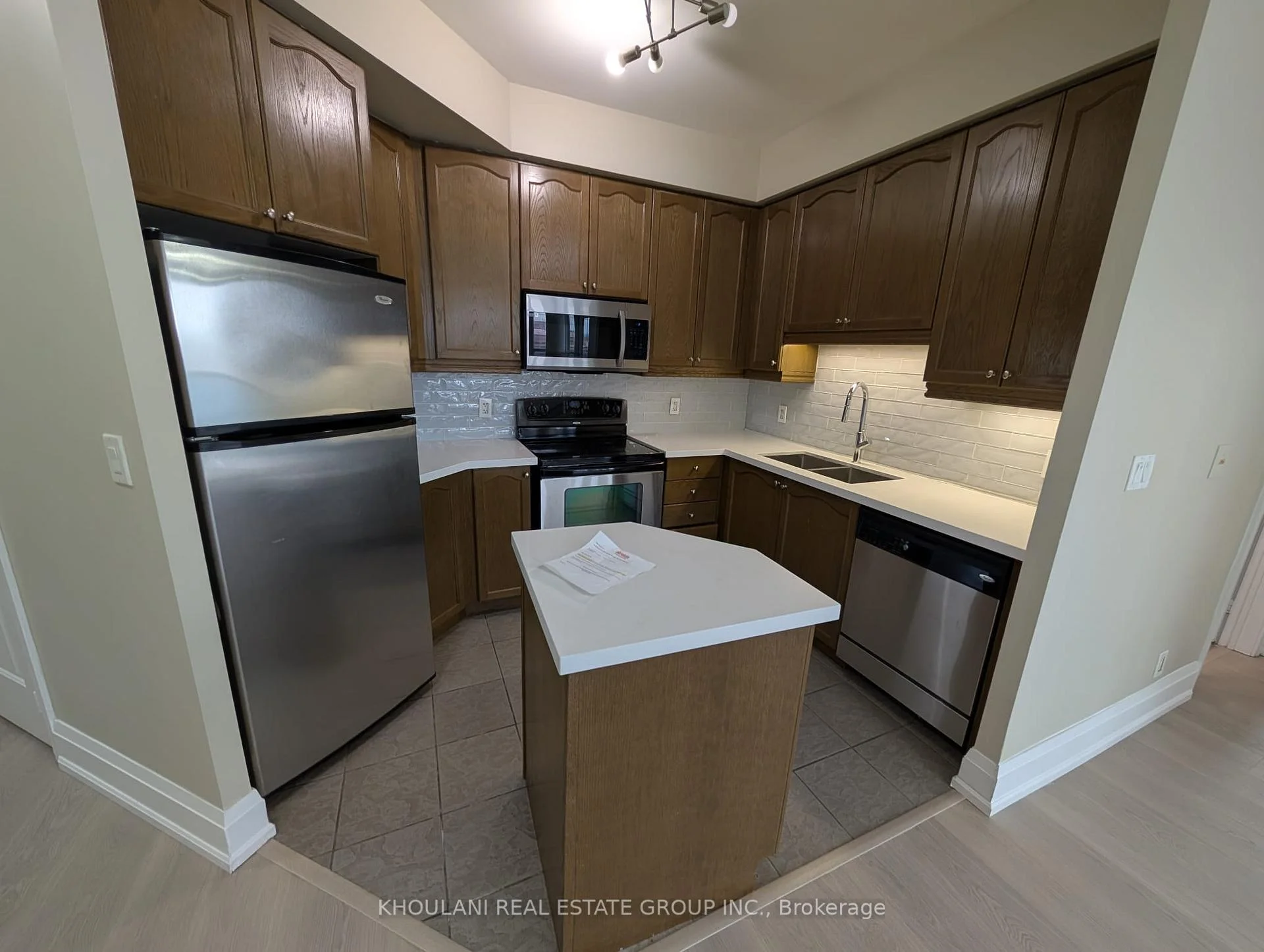 Photo 13 of Unit 2106, 70 Absolute Avenue, Mississauga, City Centre — HOMEH