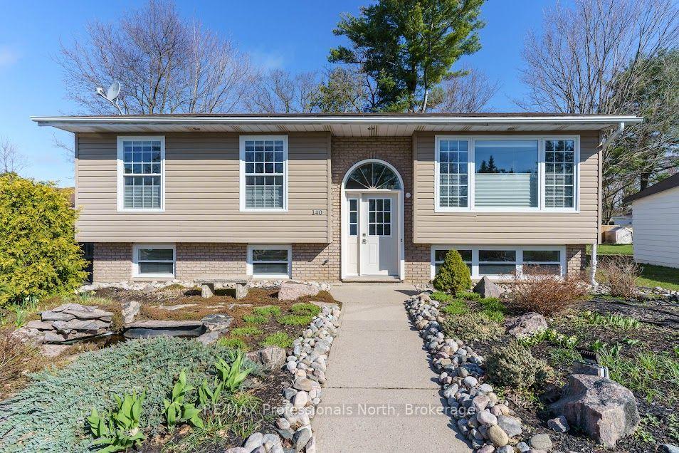 Photo 1 of 140 Elder Street, Gravenhurst, Muskoka (S) — HOMEH