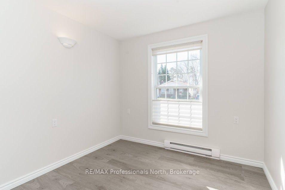 Photo 12 of 140 Elder Street, Gravenhurst, Muskoka (S) — HOMEH