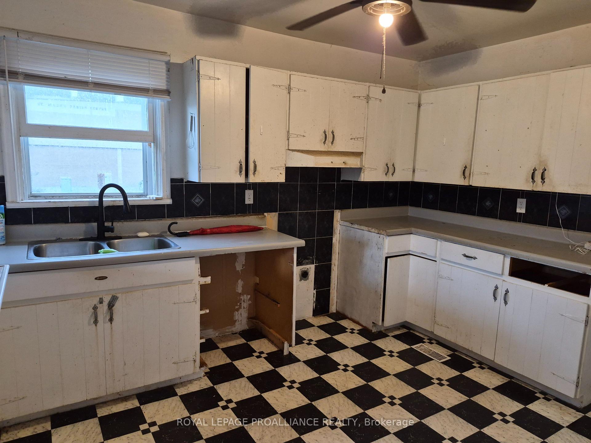 Photo 10 of 519 Edward Street, Prescott, Prescott — HOMEH