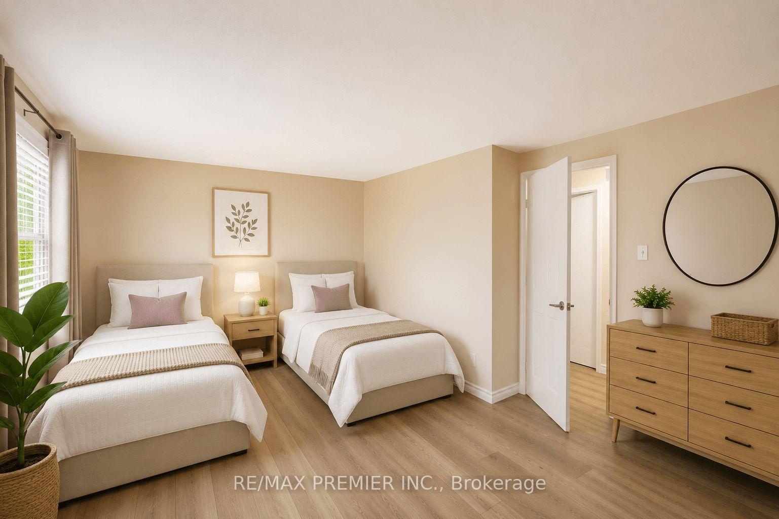 Photo 11 of Unit 10, 476 Kingscourt Drive, Waterloo, Colonial Acres — HOMEH