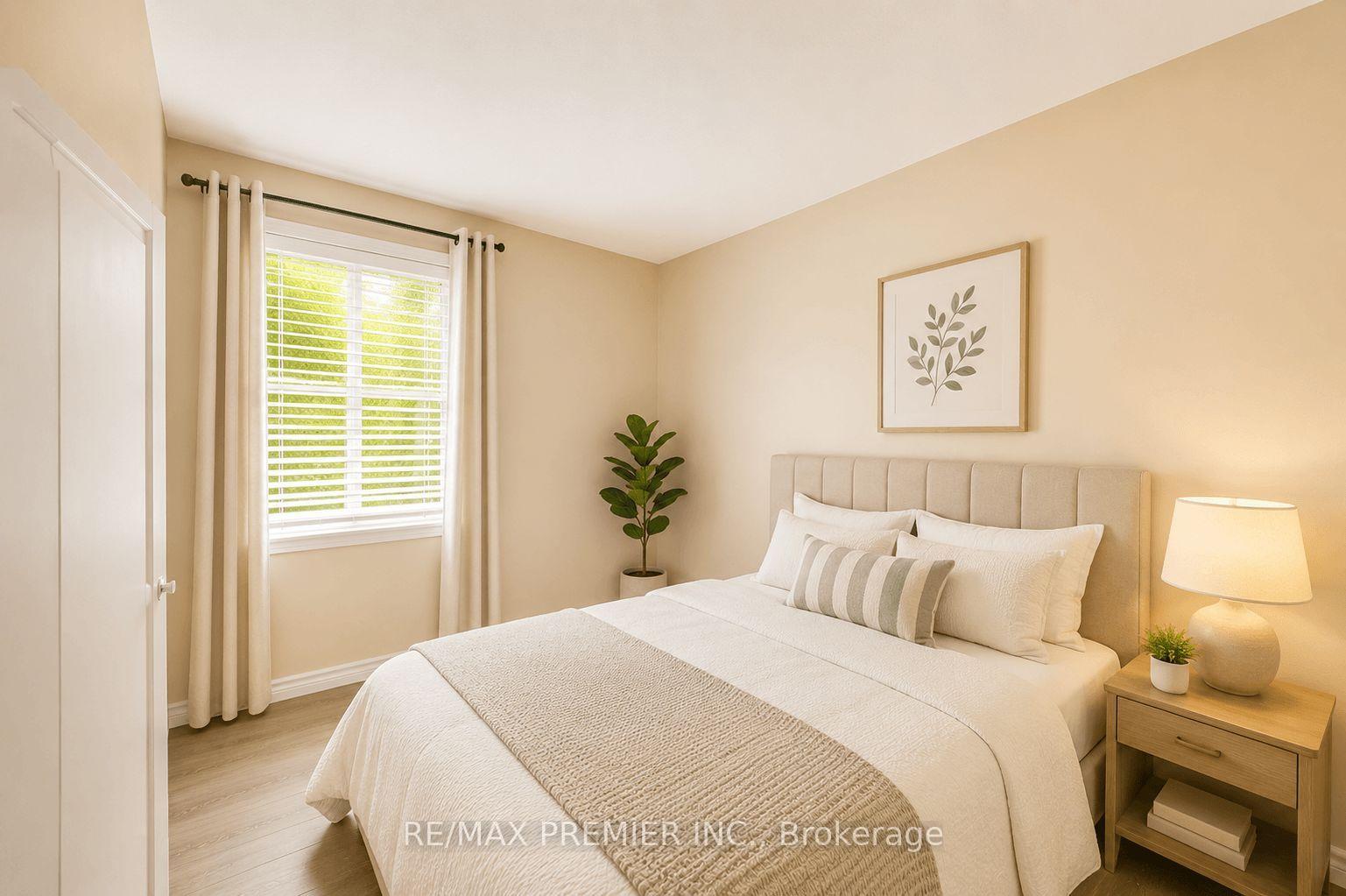 Photo 12 of Unit 10, 476 Kingscourt Drive, Waterloo, Colonial Acres — HOMEH