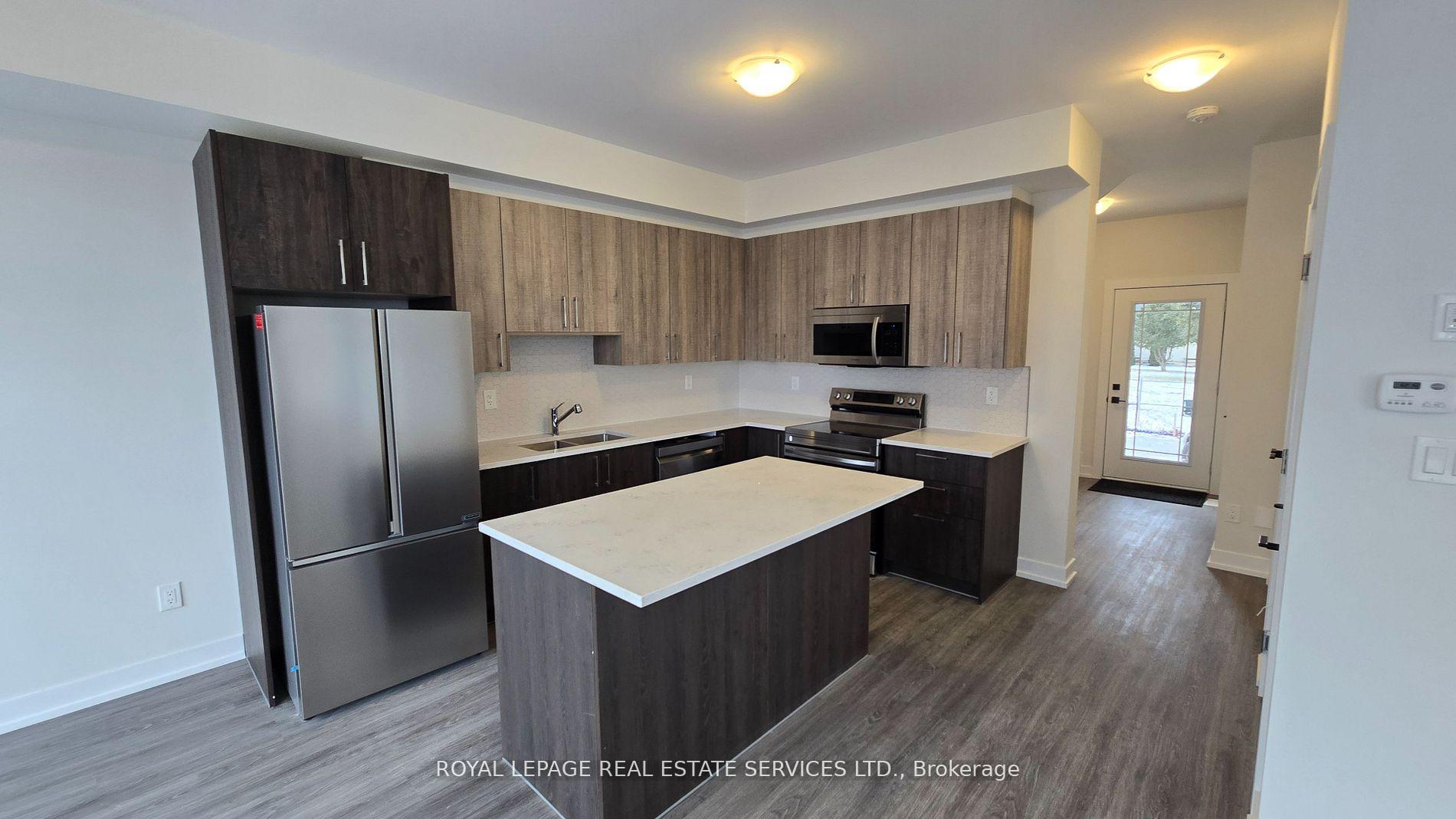 Photo 5 of Unit 1, 6894 Garner Road, Niagara Falls, Forestview — HOMEH