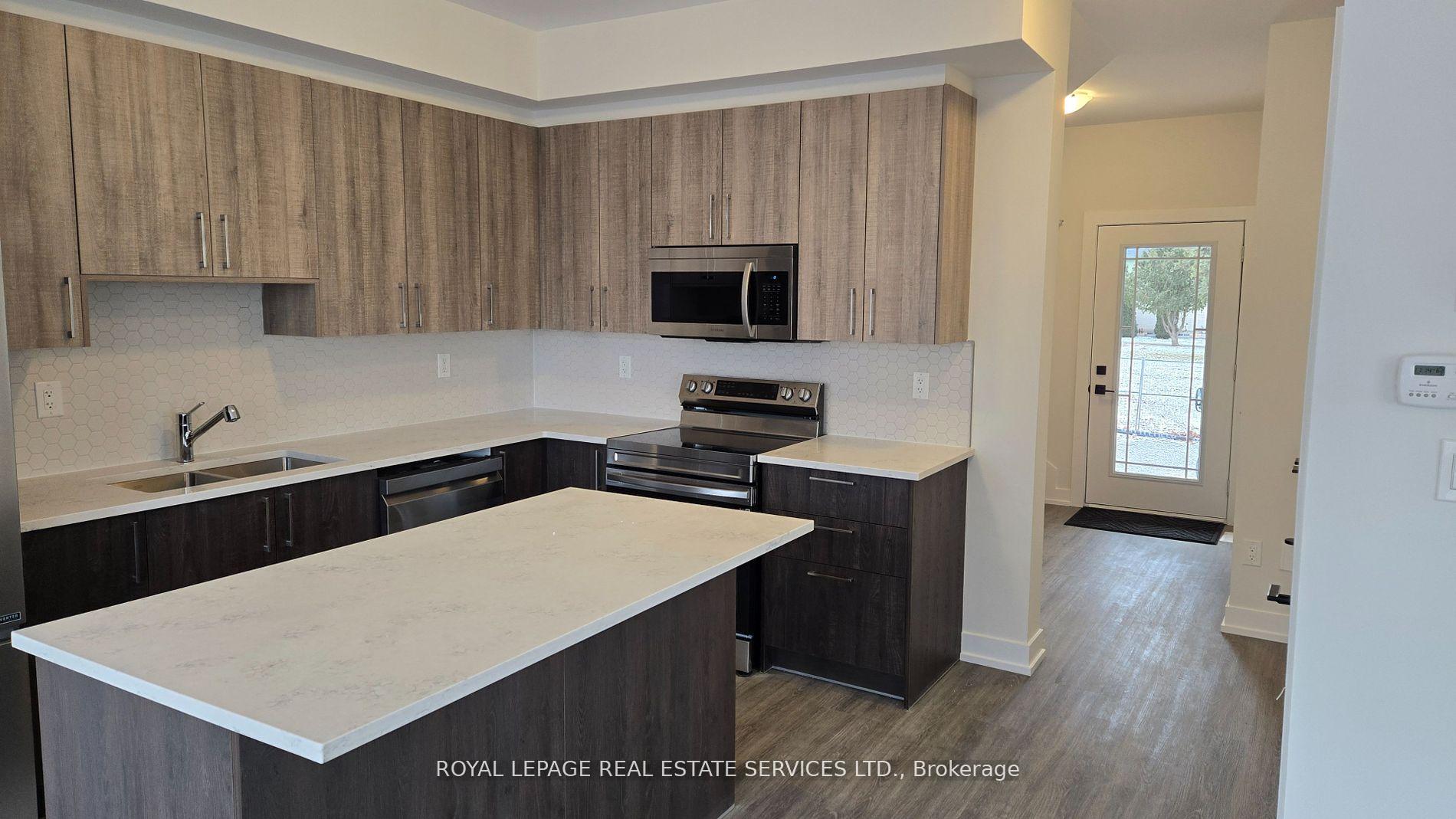 Photo 6 of Unit 1, 6894 Garner Road, Niagara Falls, Forestview — HOMEH