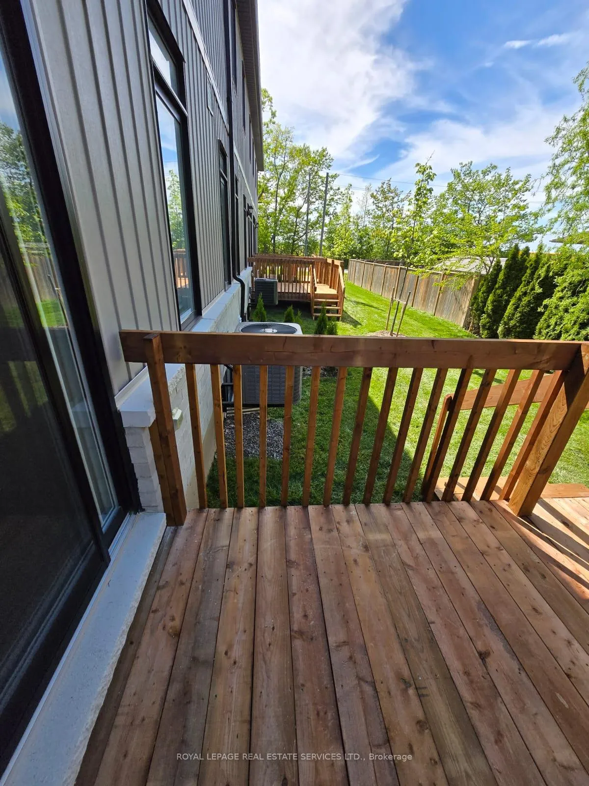 Photo 13 of Unit 1, 6894 Garner Road, Niagara Falls, Forestview — HOMEH