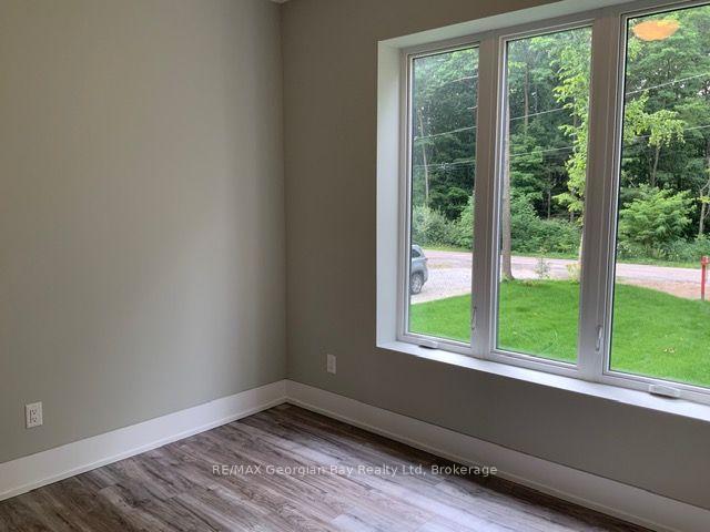 Photo 7 of 5 Oakwood Avenue N, Tiny, Rural Tiny — HOMEH