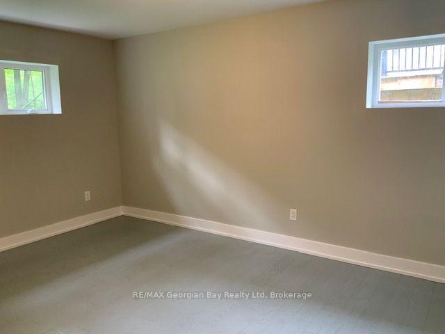 Photo 16 of 5 Oakwood Avenue N, Tiny, Rural Tiny — HOMEH