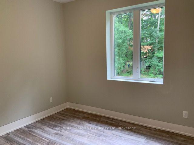 Photo 38 of 5 Oakwood Avenue N, Tiny, Rural Tiny — HOMEH